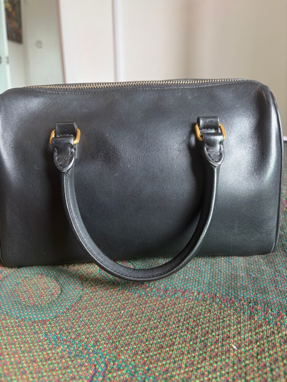 Saint Laurent classic Black Leather baby duffle with Gold Hardware - Picture 3 of 9